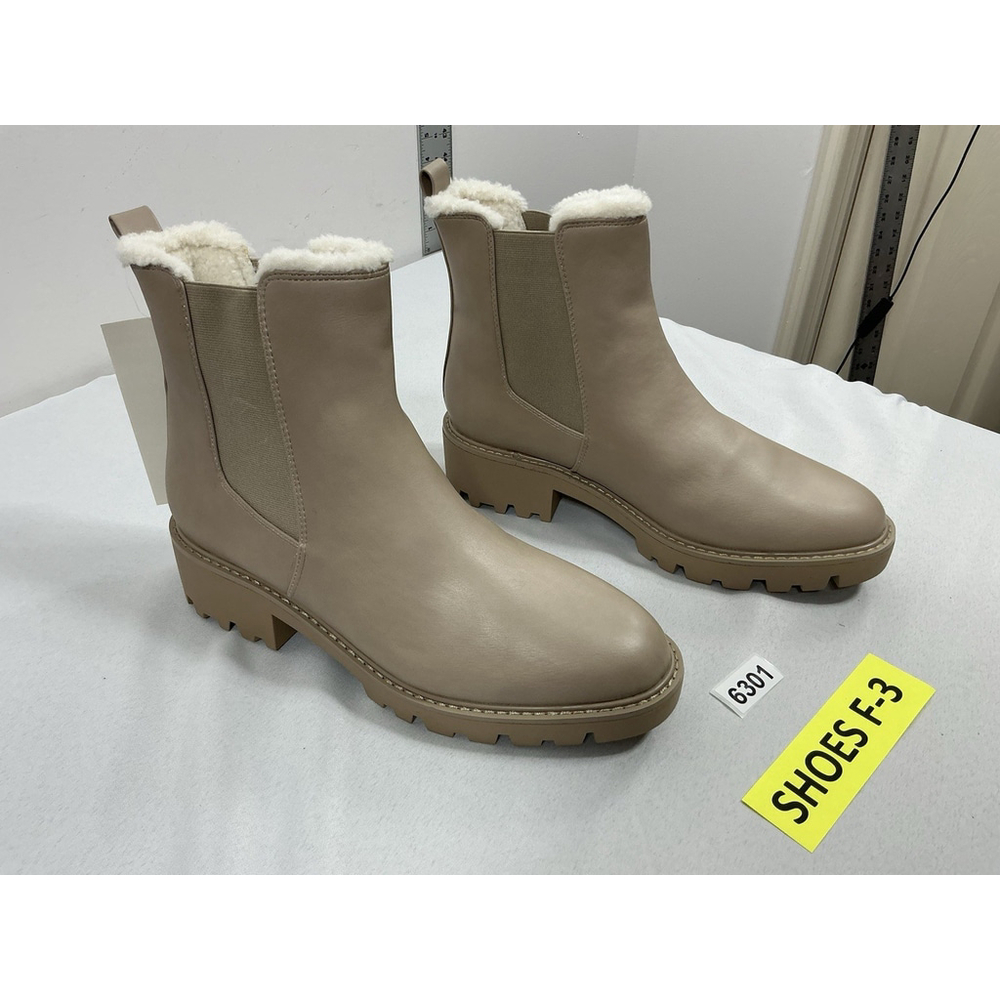 Womans Drop Pullon Ankle Boots Size 13 M Beige Chunky Heel Elastic Ankle Nwt